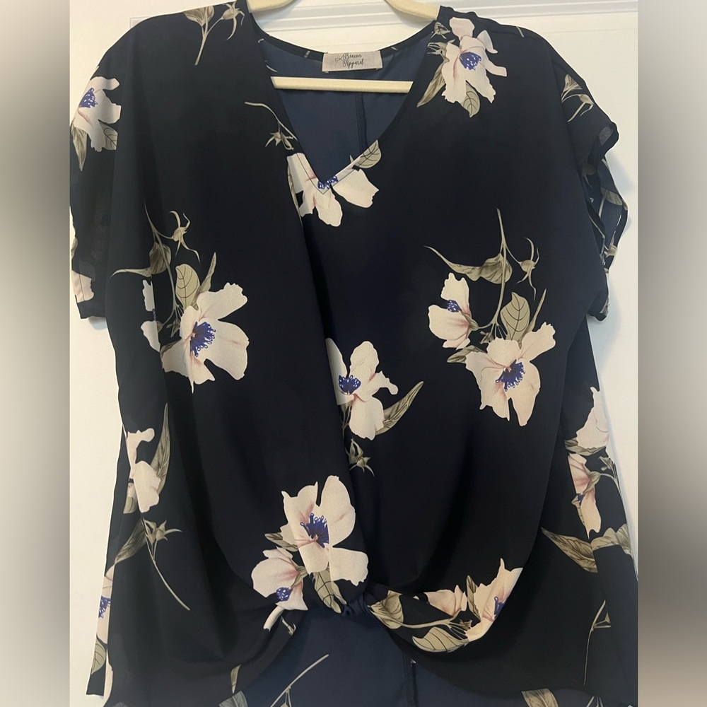 Floral Navy Twist Front Top